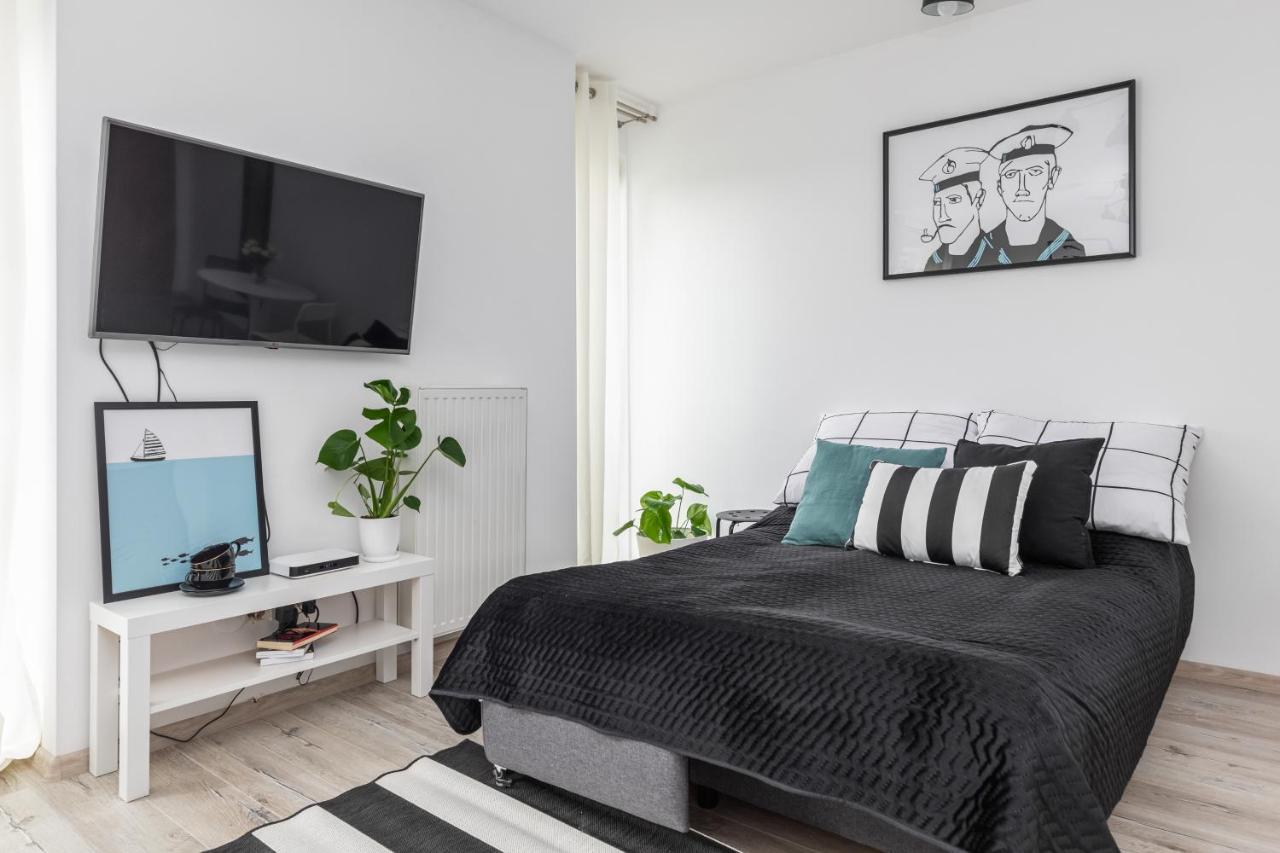 Apartament Black & White Lägenhet Świnoujście Exteriör bild